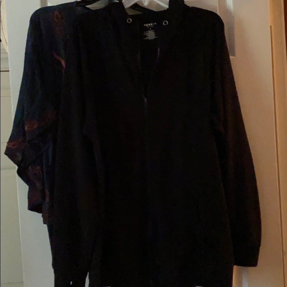 TORRID Active Black Zip-Front Hooded Sweatshirt 4